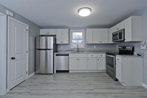 47 Olive St, Springfield, MA 01109 photo 6