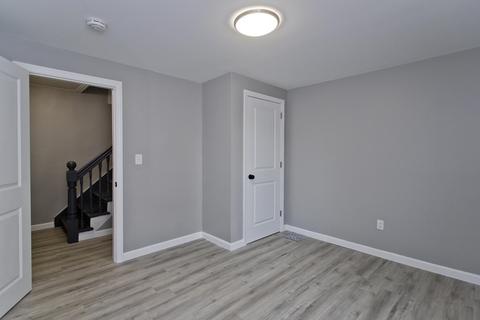 47 Olive St, Springfield, MA 01109 photo 13