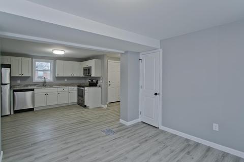 47 Olive St, Springfield, MA 01109 photo 8
