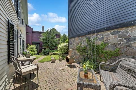 10 Lee St, Marblehead, MA 01945 photo 29