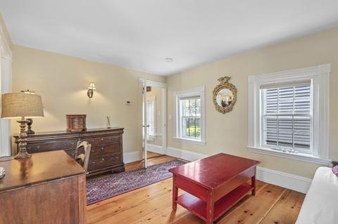 10 Lee St, Marblehead, MA 01945 photo 19