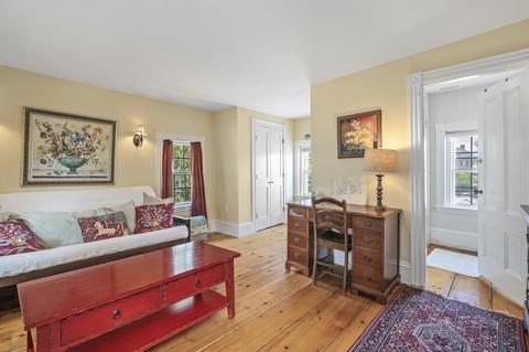 10 Lee St, Marblehead, MA 01945 photo 18