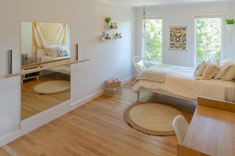 4 Wallingford Rd, Marblehead, MA 01945 photo 23
