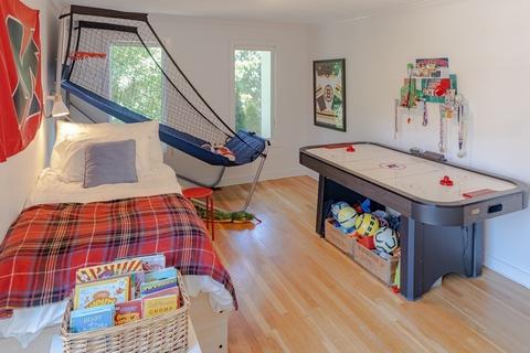 4 Wallingford Rd, Marblehead, MA 01945 photo 24