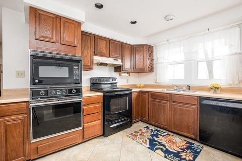 52 Hemlock Dr, Mashpee, MA 02649 photo 7