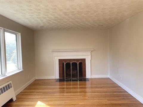 18 Dunham Rd, Beverly, MA 01915 photo 4