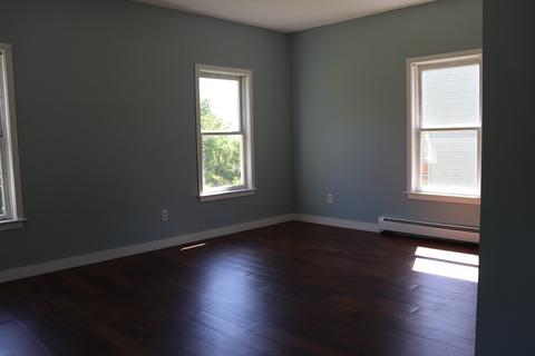 10 Spring St, Lawrence, MA 01841 photo 10
