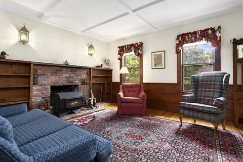 242 High St, Reading, MA 01867 photo 8