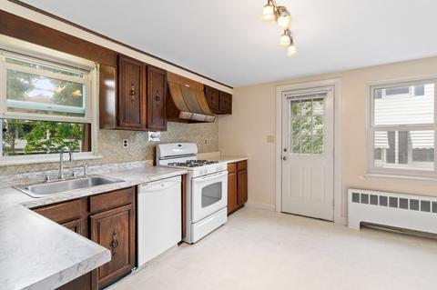 35 Elsie St, Everett, MA 02149 photo 9