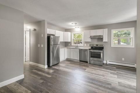 173 Senator St, Springfield, MA 01129 photo 2