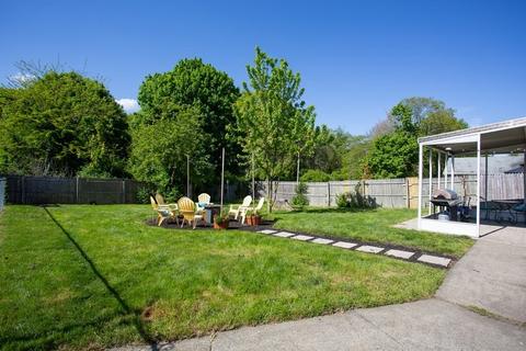 92 Cedar St, Fairhaven, MA 02719 photo 13