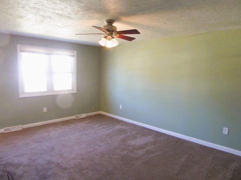 7 Garrity St, Chicopee, MA 01020 photo 6