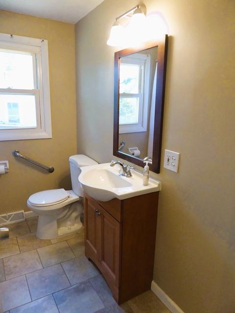 7 Garrity St, Chicopee, MA 01020 photo 9