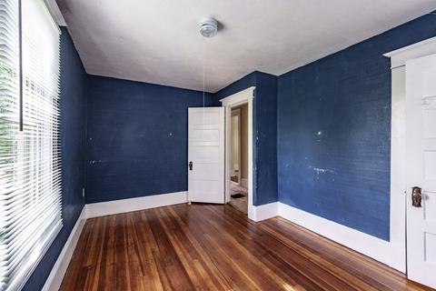 87 Warrenton St, Springfield, MA 01109 photo 24