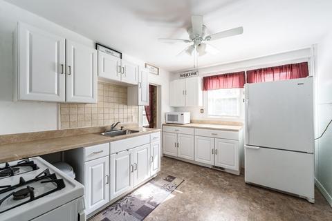 87 Warrenton St, Springfield, MA 01109 photo 3