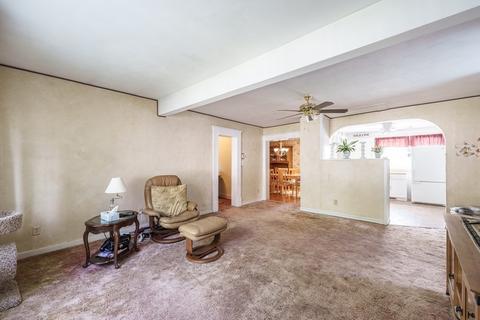 87 Warrenton St, Springfield, MA 01109 photo 11