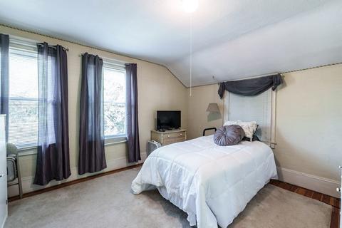 87 Warrenton St, Springfield, MA 01109 photo 29