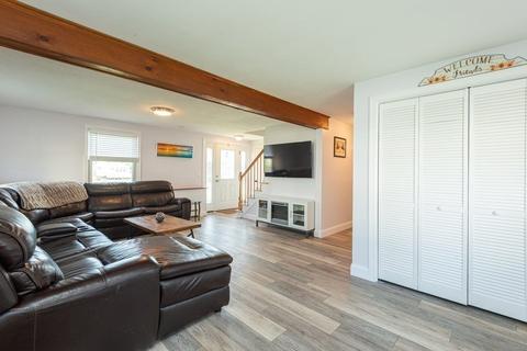 19 Marsh Ave, Beverly, MA 01915 photo 25
