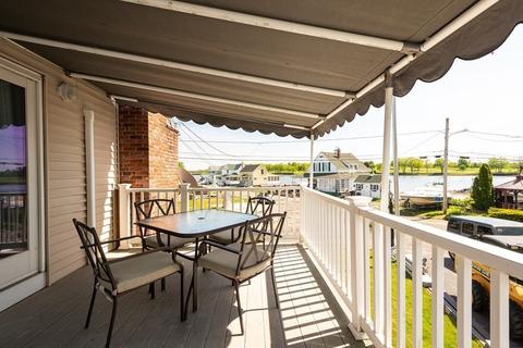 19 Marsh Ave, Beverly, MA 01915 photo 3
