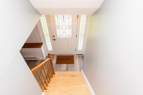 19 Marsh Ave, Beverly, MA 01915 photo 24