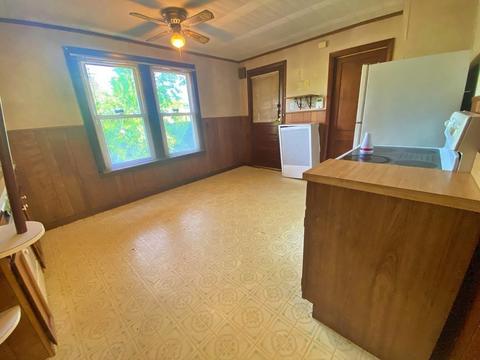 377 Parker St, Springfield, MA 01129 photo 5