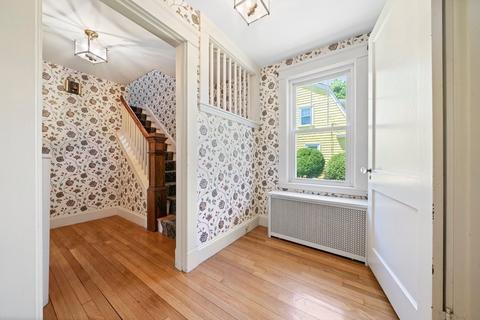 335 Summer Ave, Reading, MA 01867 photo 16