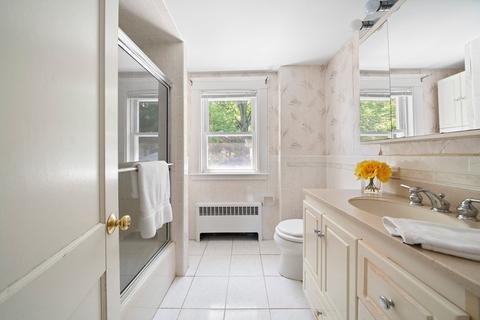335 Summer Ave, Reading, MA 01867 photo 18