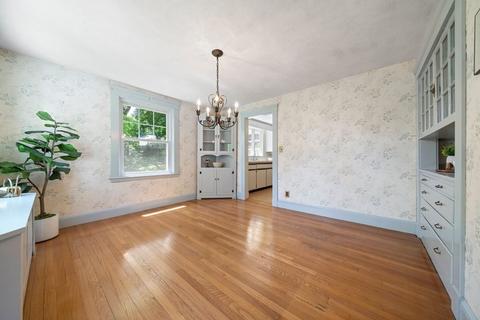 335 Summer Ave, Reading, MA 01867 photo 9