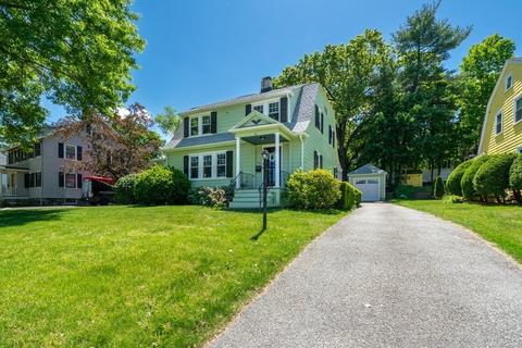 335 Summer Ave, Reading, MA 01867 photo 2