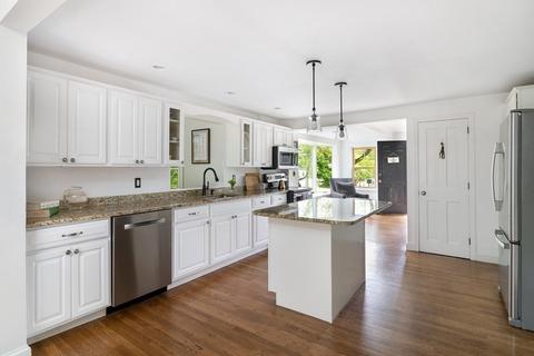 73 Beal St, Hingham, MA 02043 photo 3