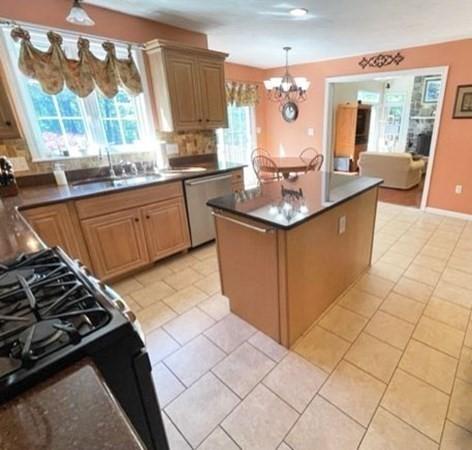 14 Vincent Rd, Mendon, MA 01756 photo 9