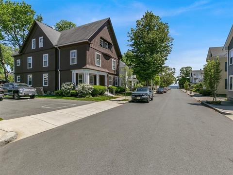 32 Ocean St, Beverly, MA 01915 photo 2