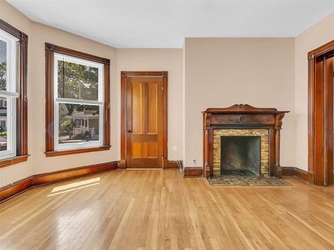 32 Ocean St, Beverly, MA 01915 photo 11