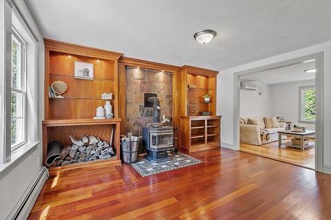 381 Main St, Townsend, MA 01474 photo 4