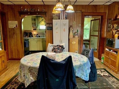 105 Britton St, Chicopee, MA 01020 photo 5