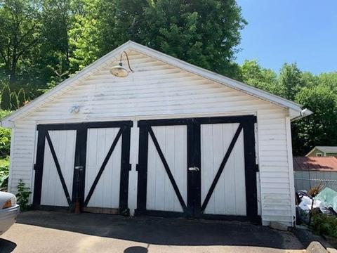 105 Britton St, Chicopee, MA 01020 photo 4