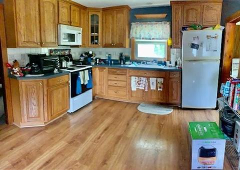 105 Britton St, Chicopee, MA 01020 photo 18