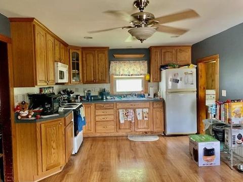 105 Britton St, Chicopee, MA 01020 photo 16