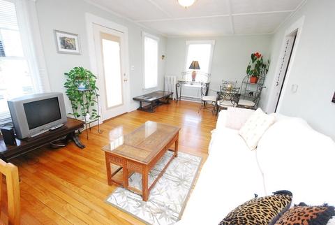 328 Abbott St, Springfield, MA 01118 photo 6