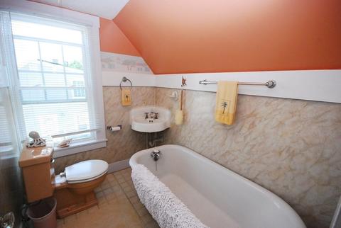 328 Abbott St, Springfield, MA 01118 photo 26