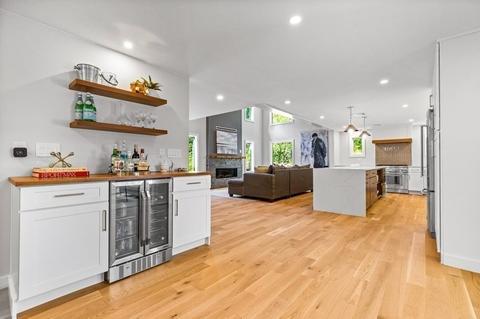 142 Ward St, Hingham, MA 02043 photo 5