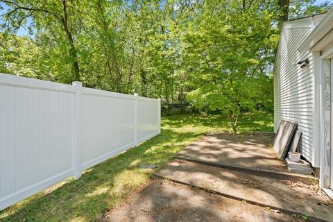 49 Exeter St, West Springfield, MA 01089 photo 37