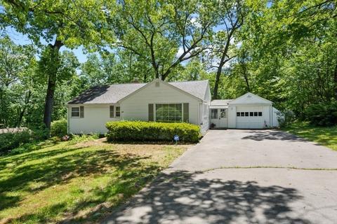 49 Exeter St, West Springfield, MA 01089 photo 2