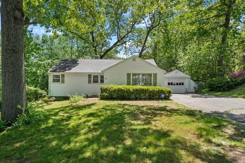 49 Exeter St, West Springfield, MA 01089 photo 1