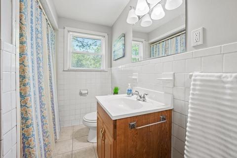 49 Exeter St, West Springfield, MA 01089 photo 22