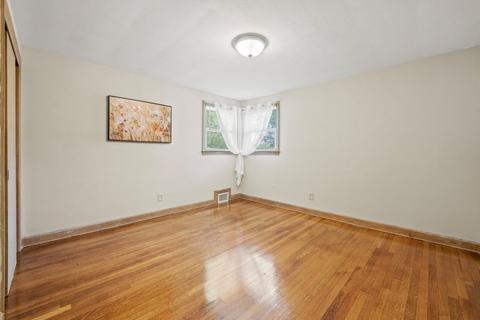 49 Exeter St, West Springfield, MA 01089 photo 18