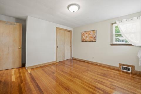 49 Exeter St, West Springfield, MA 01089 photo 19