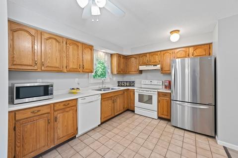 200 Lambert Ter #3, Chicopee, MA 01020 photo 10