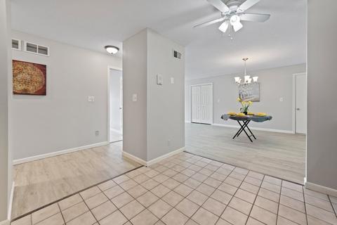 200 Lambert Ter #3, Chicopee, MA 01020 photo 13