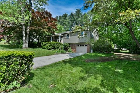 9 Pinewood Dr, Webster, MA 01570 photo 1